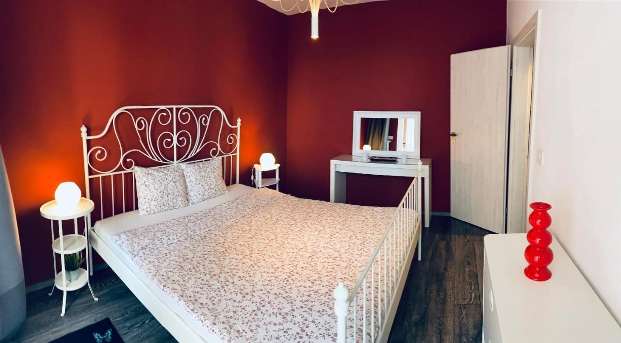 Bed Apartments - Vintage Vibes Timisoara Exterior photo